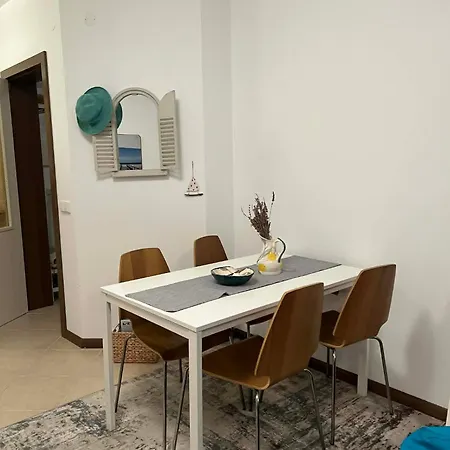 Sunflowers Summer Apartment Lozenets