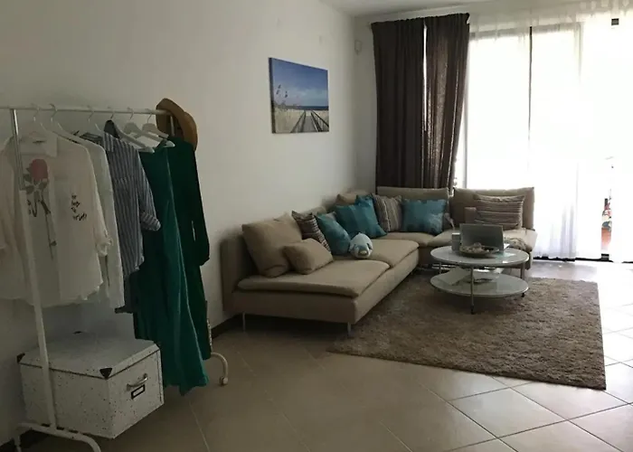 Апартаменты Sunflowers Summer Home Лозенец